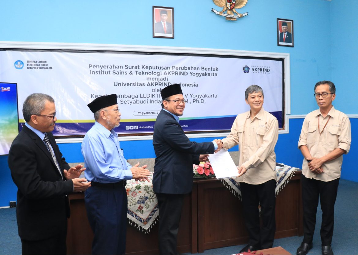 Institut Sains & Teknologi AKPRIND Yogyakarta Bertransformasi Menjadi Universitas AKPRIND Indonesia